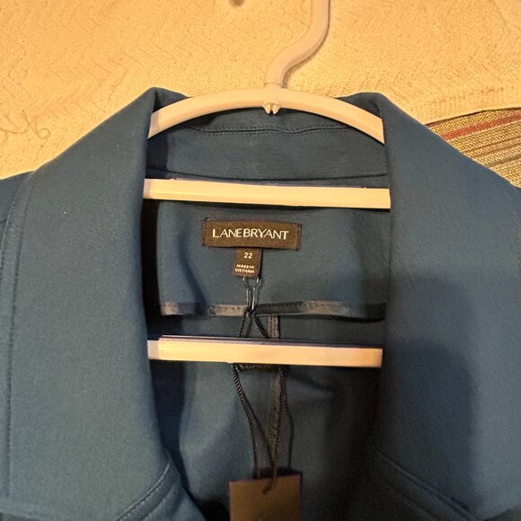 Lane Bryant Double-Breasted Blazer/Jacket. Royal Blue. Size 22. NWT. (1086) - Picture 4 of 6